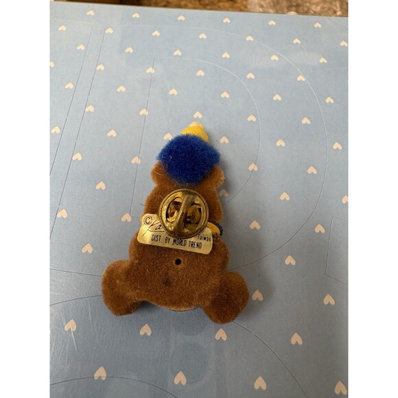 Vintage Karanne Fuzzy Teadybear St Louis/Los Angeles Rams Lapel/Hat Pin 1980’s - Picture 5 of 7